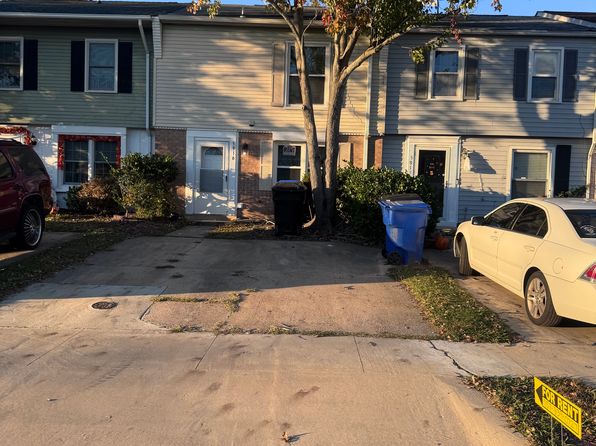 5916 Clear Springs Ct