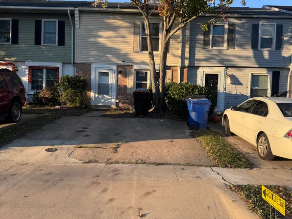 5916 Clear Springs Ct, Virginia Beach, VA 23464