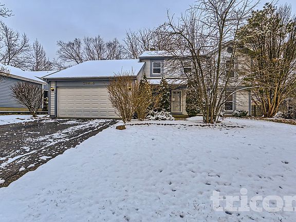 2nd image of 27W115 Chestnut Ln