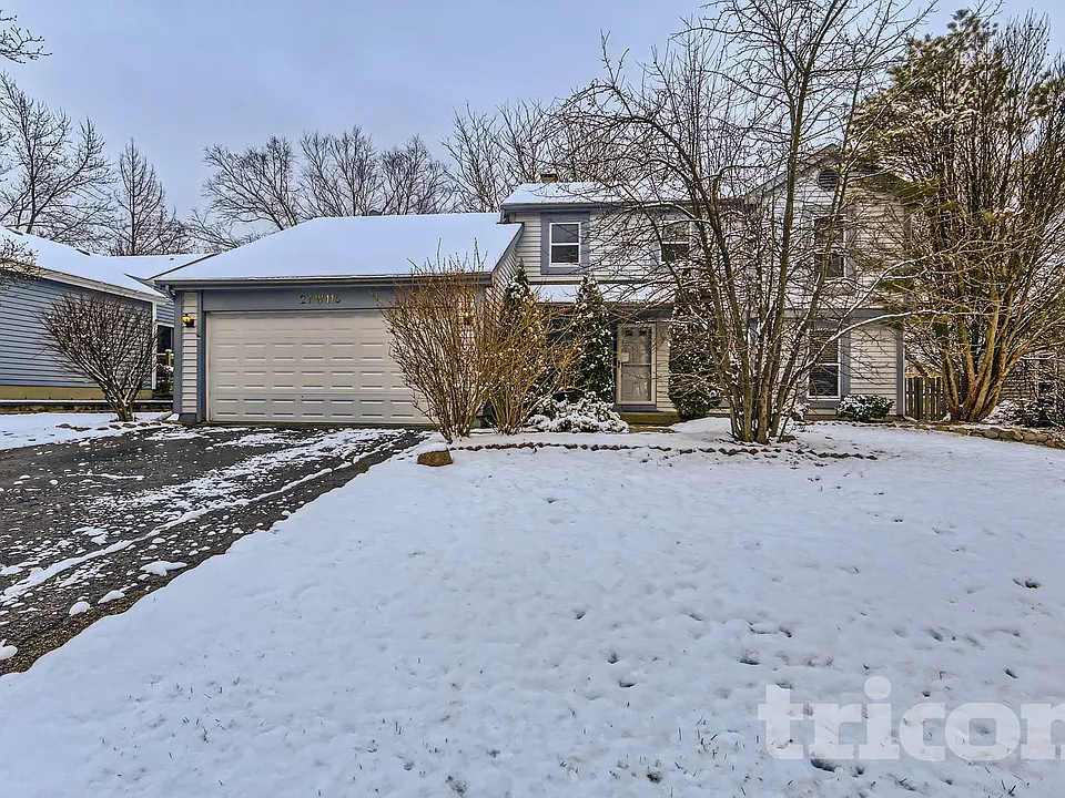 27W115 Chestnut Ln