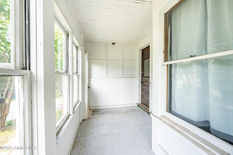 5th image of 1818 4th Street