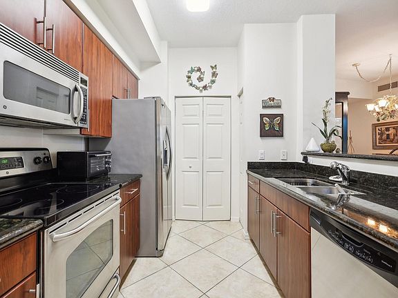 3rd image of 2421 NE 65th Street #103