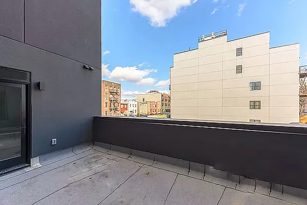 Rented by Rentall Group Inc | media 40