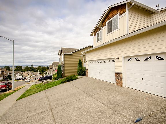 2nd image of 6929 38th Pl NE