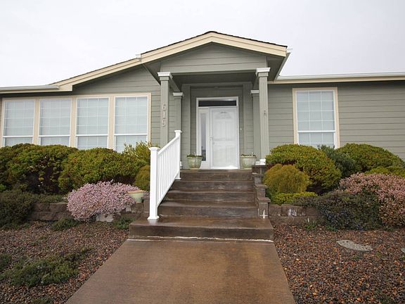 3rd image of 619 NE 56th St