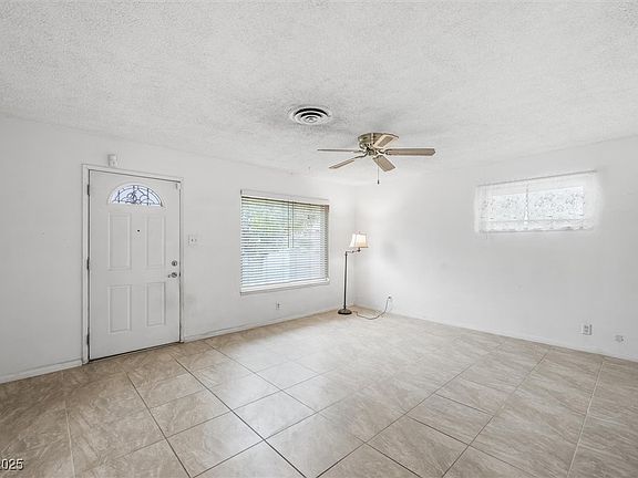 5th image of 2712 Willoughby Ave