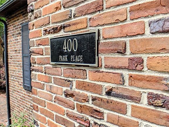 2nd image of 400 Park Pl