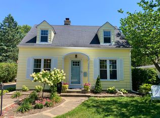 1402 S 5th St, St Charles, IL