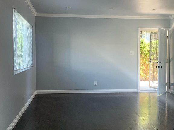3rd image of 344 Magnolia Ave APT A