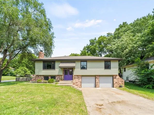 10518 W 55th St, Shawnee, KS 66203