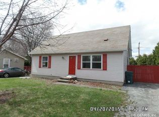 57 Candlelight Dr, Rochester, NY 14616