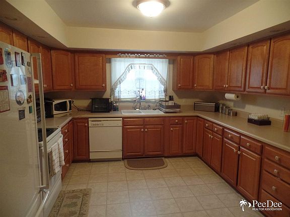 3rd image of 1457 Fox Hollow Dr
