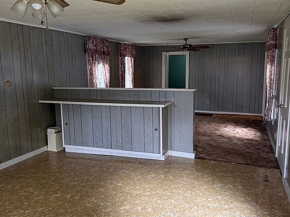5th image of 73 School St