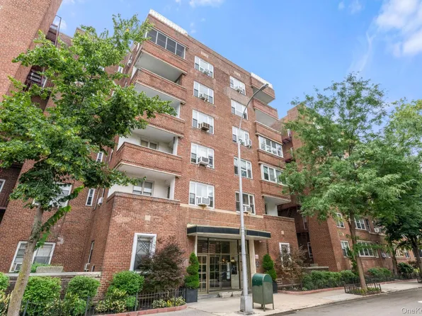 34-41 85th Street #6L, Jackson Heights, NY 11372