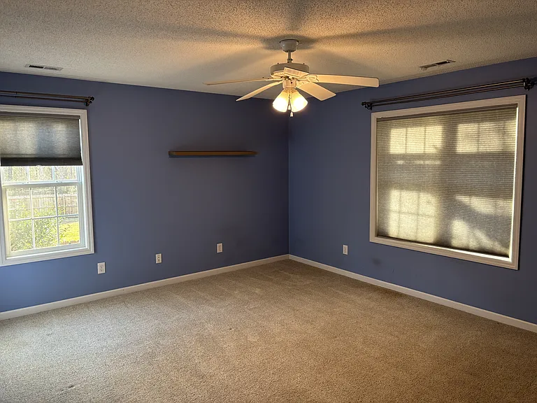 480 Spring Lake Dr — Photo 13
