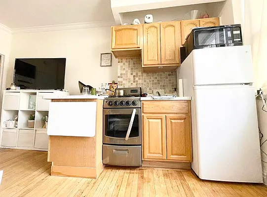 Rented by Century 21 Premier  | media 3