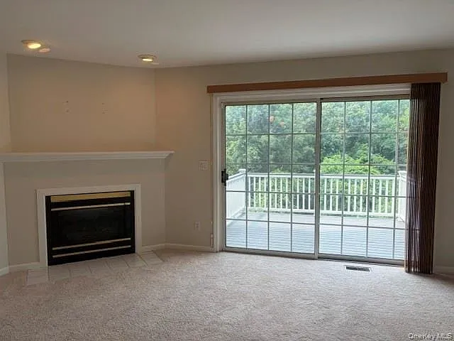 1403 Scarborough Dr — Photo 9