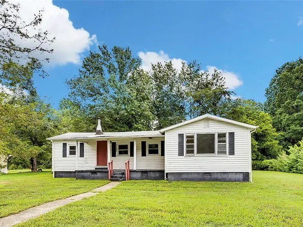 5191 Graves Thomas Rd, Ramseur, NC 27316