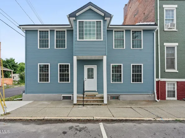 16 Broad Street, Waterford, NY 12188