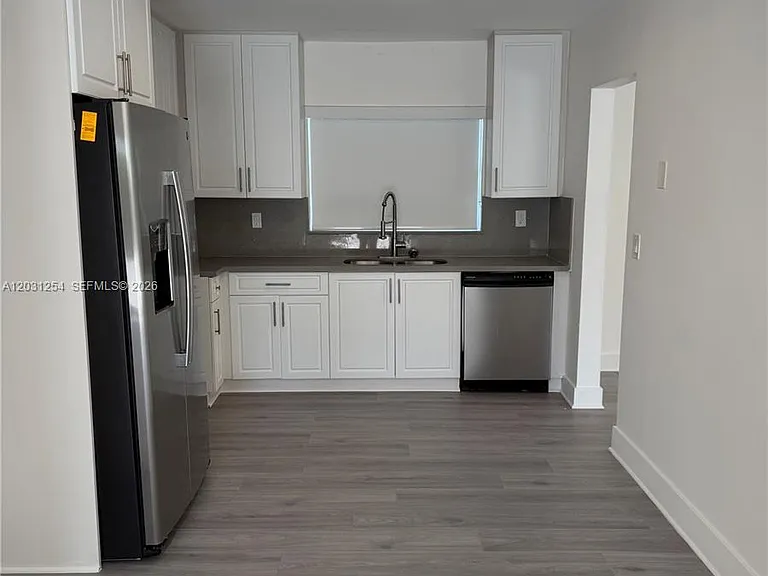 9020 SW 56th Ter — Photo 5