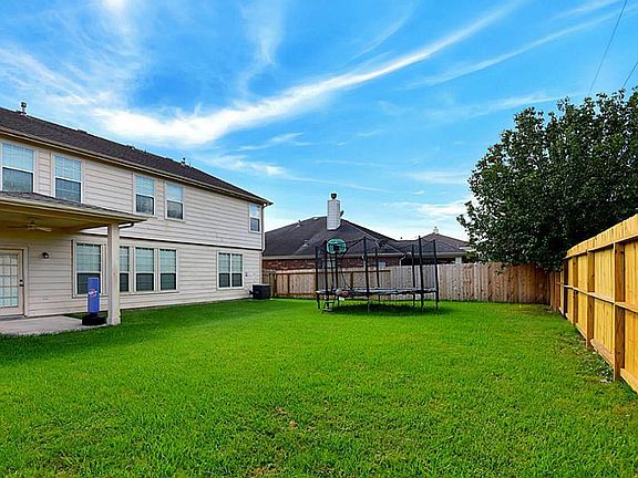 4th image of 16722 Summer Cypress Ct