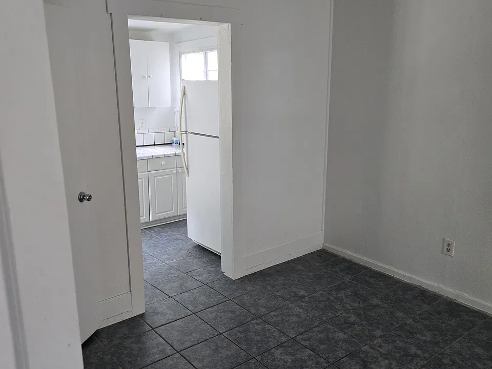 1109 Pearl St #1106REAR