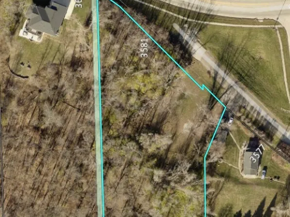 3581 Rogers Rd NW, Cedar Rapids, IA 52405