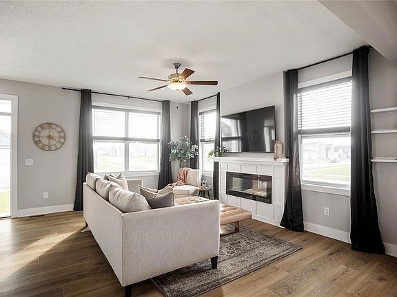 4th image of 4008 NE 6th St