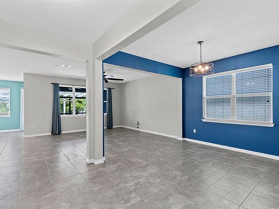 3rd image of 2819 STONEGATE DRIVE