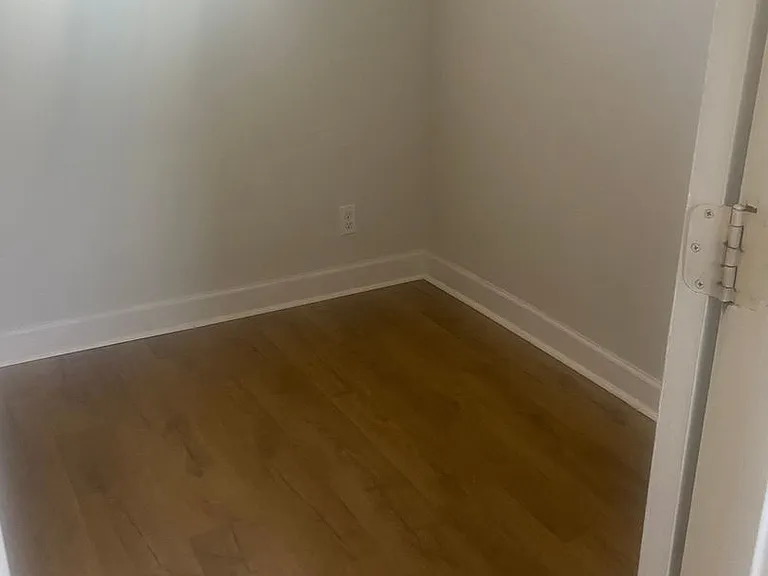 3109 Ridge Ave — Photo 8