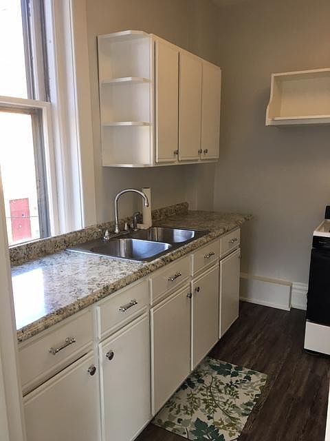 Newly Rennovated Kitchen!