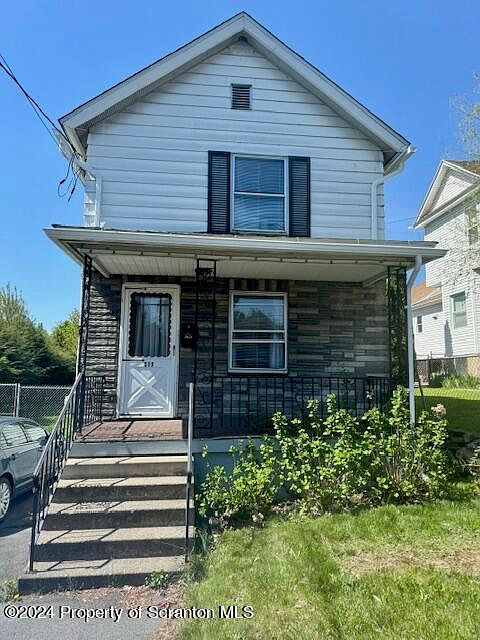 1st image of 819 E Lackawanna Ave