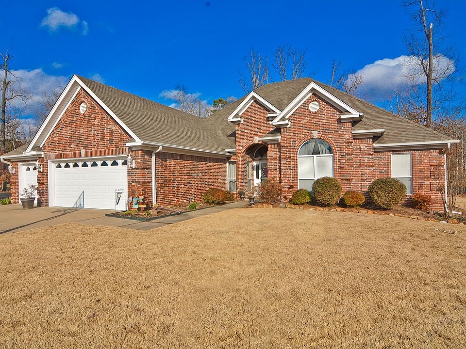 1st image of 218 Marseille Dr