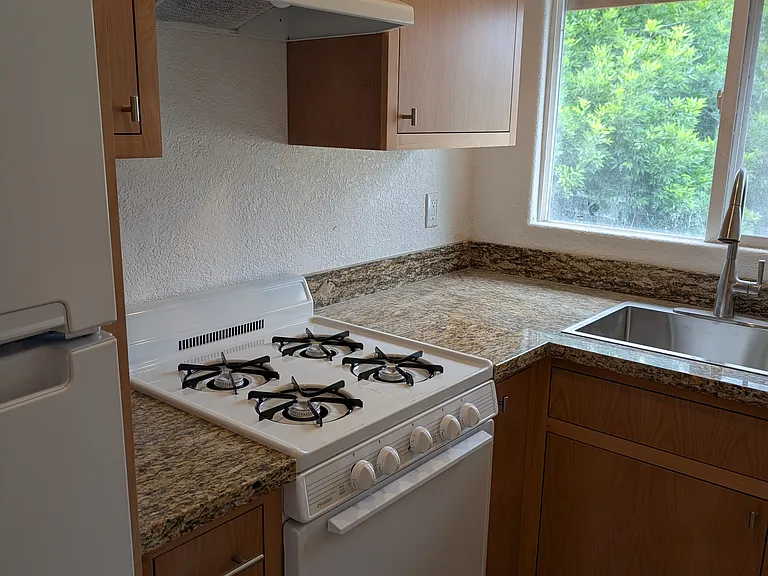 2735 Soquel Ave #6 — Photo 7