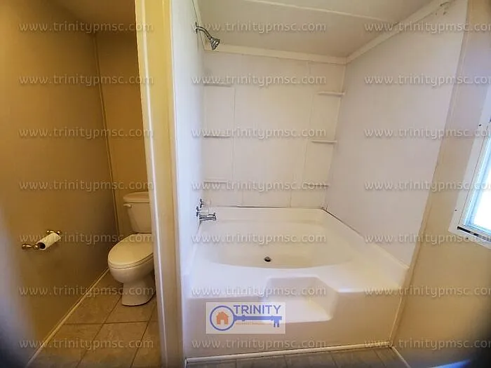 106 Vaughn Dr — Photo 13