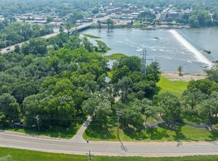 114 N River Rd, Oregon, IL 61061