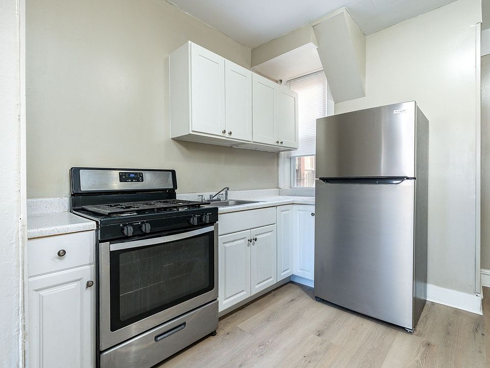 1st image of 3864 W Girard Ave #B