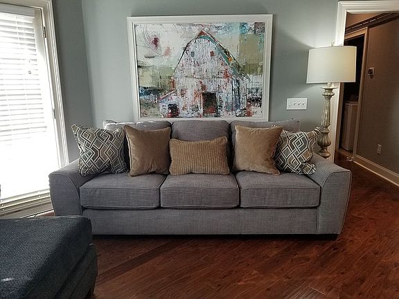 4th image of 309 Cheshire Dr