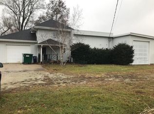 311 E Commercial St, Lyndon, IL 61261
