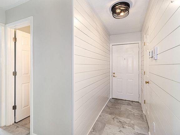 5th image of 10224 Crossbow Ct APT 10
