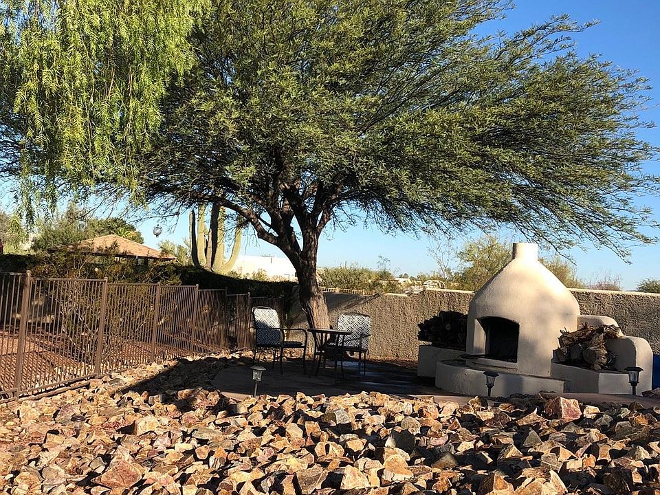 2nd image of 7670 N Painted Ridge Pl