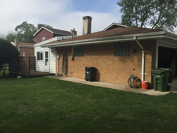 5th image of 5549 W 102nd St