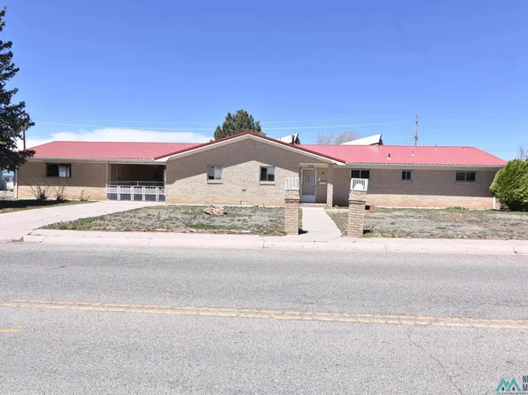 726 Lee Dr, Las Vegas, NM 87701