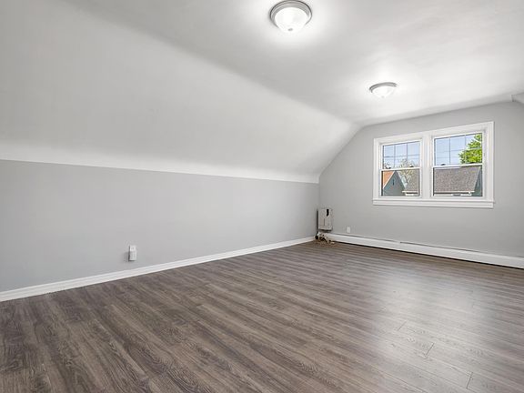4th image of 59-11 157th St #2