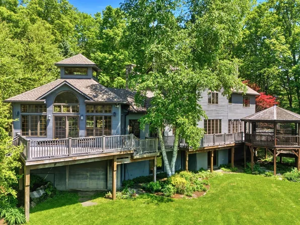 765 Canaan Rd, Richmond, MA 01254