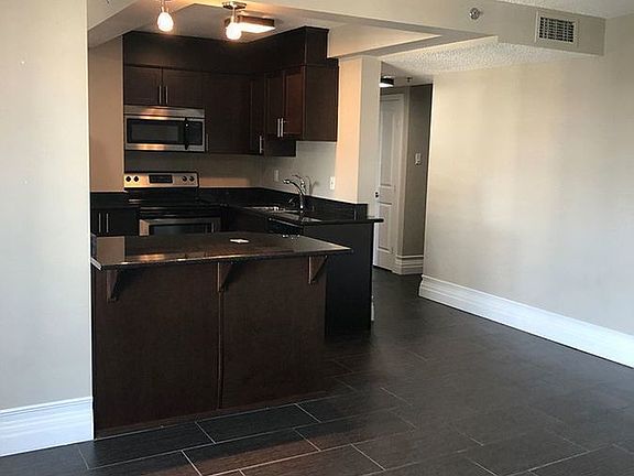 4th image of 320 5th Ave N #605