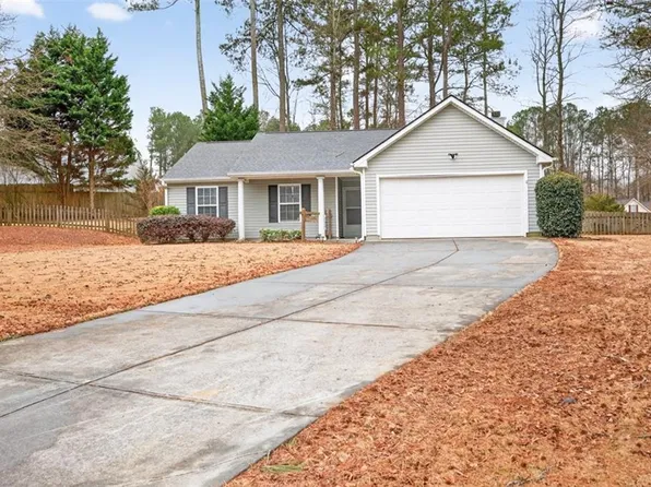 1202 Benton Ct, Bethlehem, GA 30620