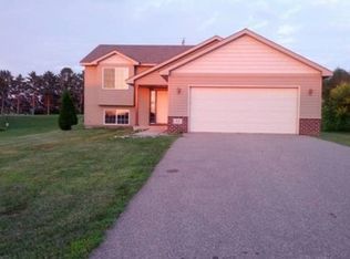 821 Morningside Pl, Belle Plaine, MN 56011