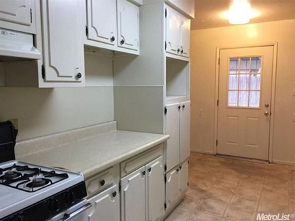 5th image of 6409 Thomas Dr