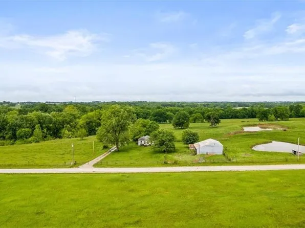 NW 701st Rd, Centerview, MO 64019